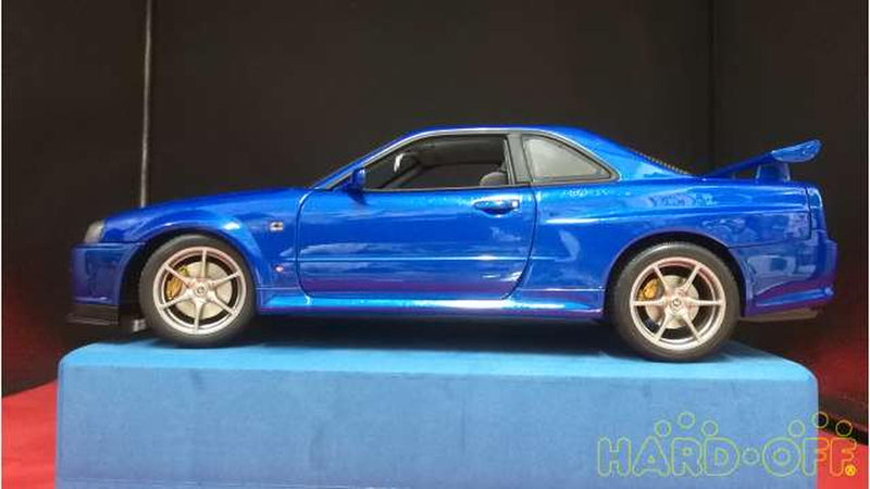 Cargue la imagen en el visor de la galería, AUTOart 77335 Nissan Skyline GT-R (R34) V-SPEC II 1/18 Scale Car– Used

