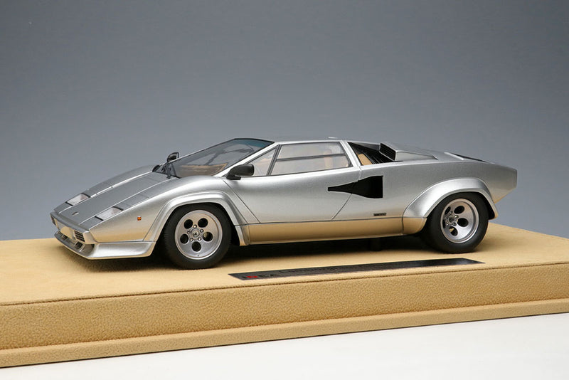 Load image into Gallery viewer, IDEA IM065E 1/18 Lamborghini Countach LP5000S 1982 Silver
