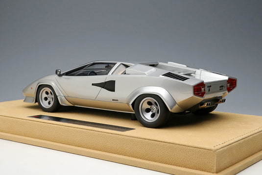 IDEA IM065E 1/18 Lamborghini Countach LP5000S 1982 Silver