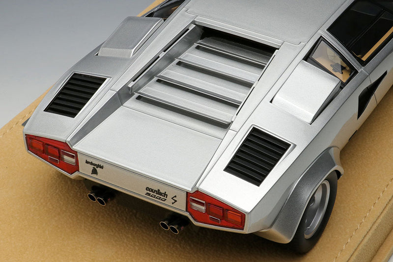 Load image into Gallery viewer, IDEA IM065E 1/18 Lamborghini Countach LP5000S 1982 Silver
