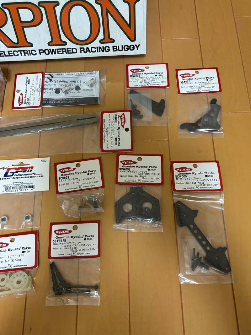 Load image into Gallery viewer, Used Kyosho 1/10 Scorpion 2014 Off-Road RC Car Kit Unopened with Many Option Parts
