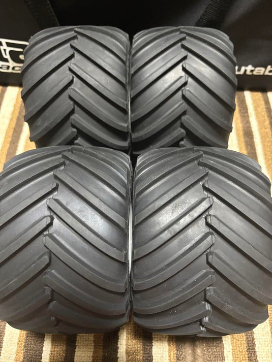 Kyosho USA-1 Tires & Unopened Body Set with Over Fender - Used