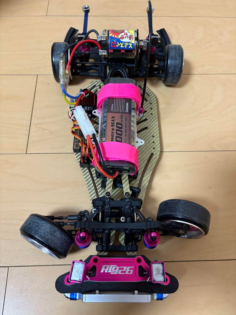 Load image into Gallery viewer, Yokomo YD-2 Custom with Kazama Auto Gold Carbon Chassis Sanwa M11X Radio - Used

