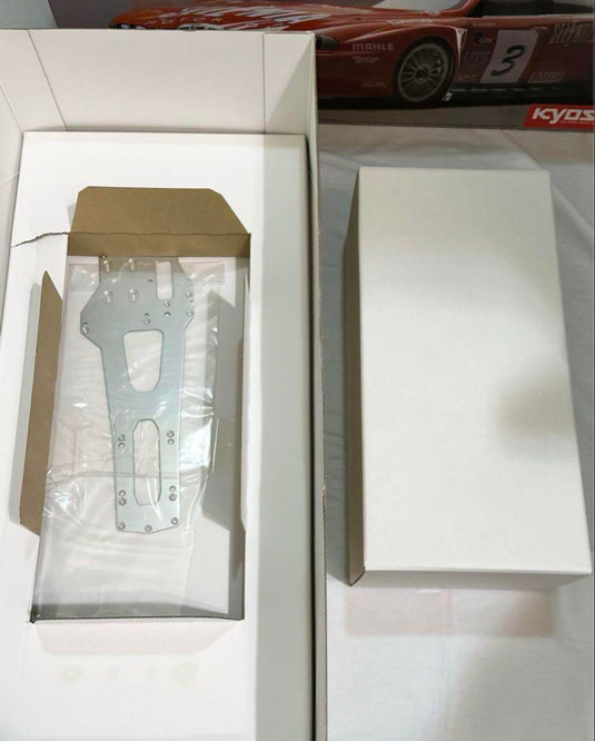 Kyosho V-ONE S II ALFA 156 GTA SUPER 2000 GP Car Kit New Box Damaged - Used