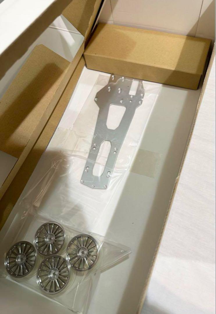 Laden Sie das Bild in Galerie -Viewer, Kyosho V-ONE S II ALFA 156 GTA SUPER 2000 GP Car Kit New Box Damaged - Used
