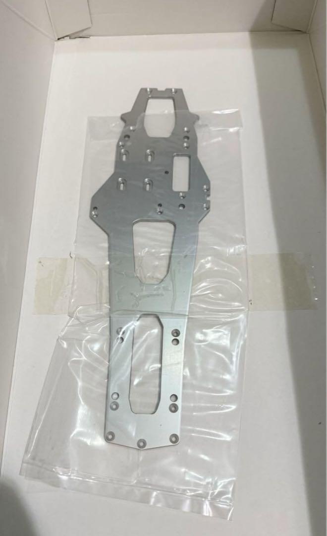 Laden Sie das Bild in Galerie -Viewer, Kyosho V-ONE S II ALFA 156 GTA SUPER 2000 GP Car Kit New Box Damaged - Used
