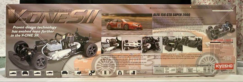 Laden Sie das Bild in Galerie -Viewer, Kyosho V-ONE S II ALFA 156 GTA SUPER 2000 GP Car Kit New Box Damaged - Used
