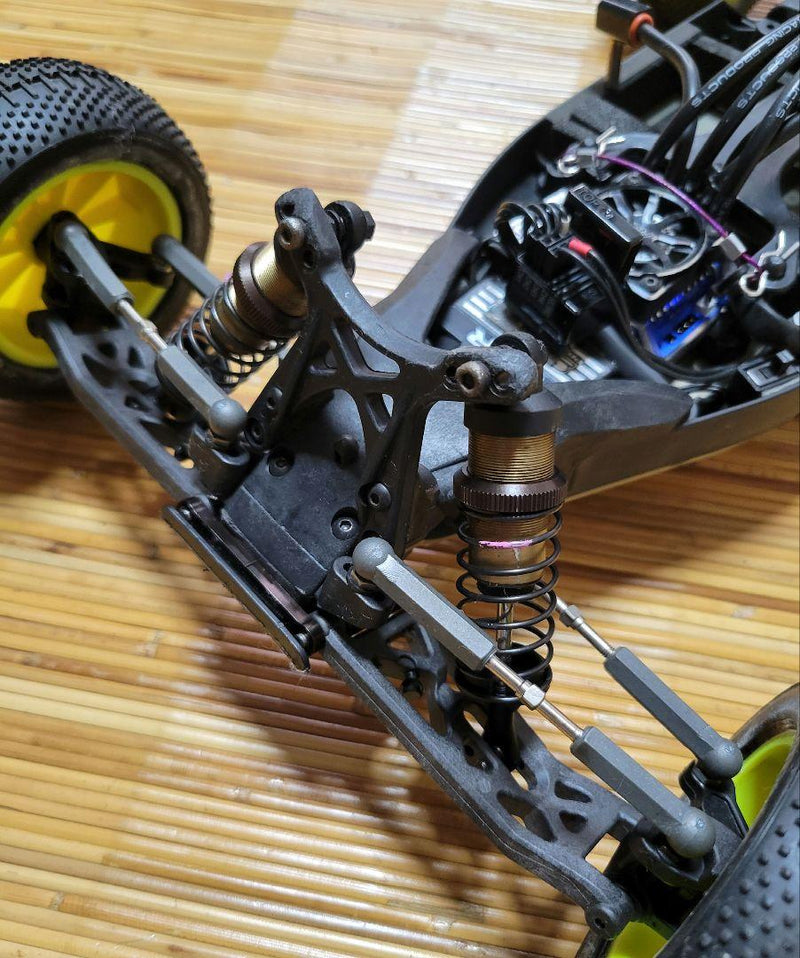 Load image into Gallery viewer, Used Kyosho Ultima RB7 2WD Off-Road Car Used with Sanwa Receiver and Match More Motor
