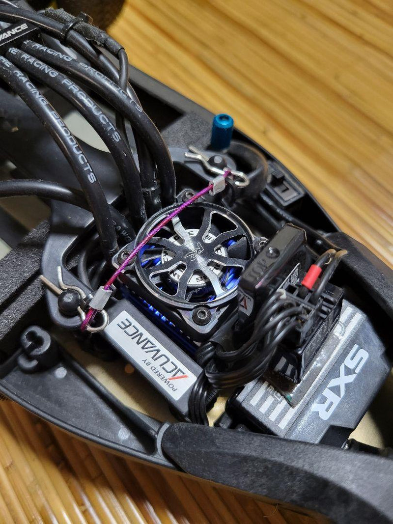 Load image into Gallery viewer, Used Kyosho Ultima RB7 2WD Off-Road Car Used with Sanwa Receiver and Match More Motor
