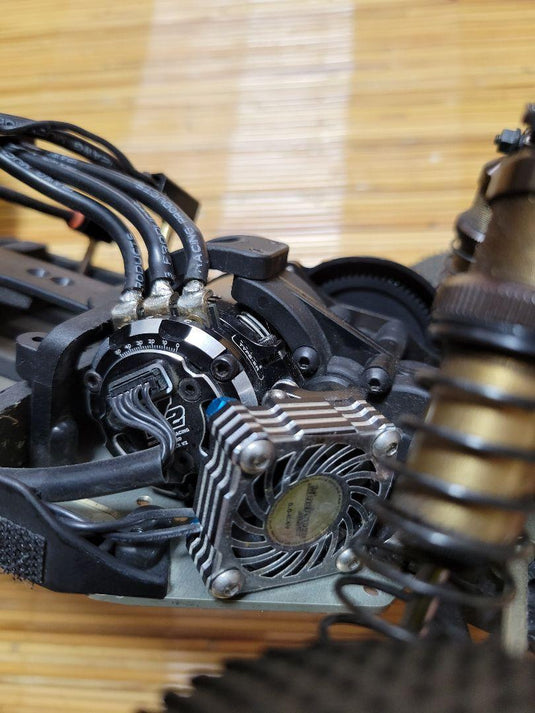 Used Kyosho Ultima RB7 2WD Off-Road Car Used with Sanwa Receiver and Match More Motor