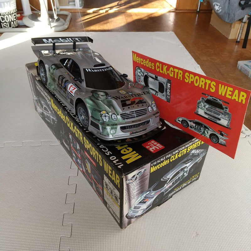Load image into Gallery viewer, Used Mercedes CLK-GTR Sportswear 1/10 RC Car Assembled
