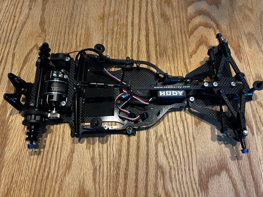 XRAY X1 2025 Chassis with 21.5 Motor & Futaba SC400 Servo Used - Used