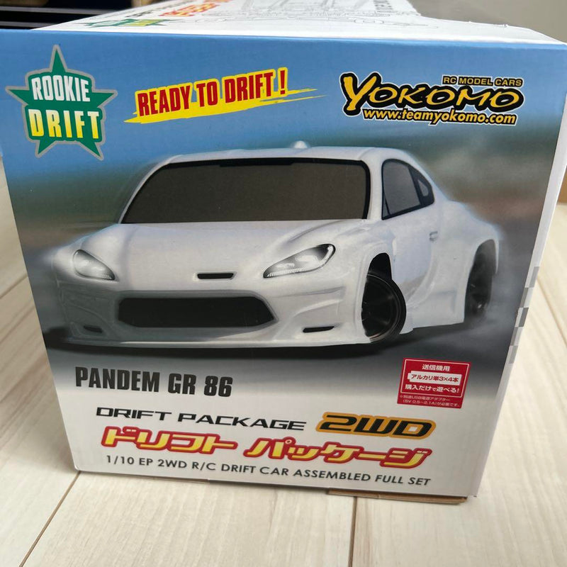 Chargez l&#39;image dans la visionneuse de la galerie, Yokomo Drift Package 2WD Full Set with Toyota 86 Body Operation Confirmed - Used
