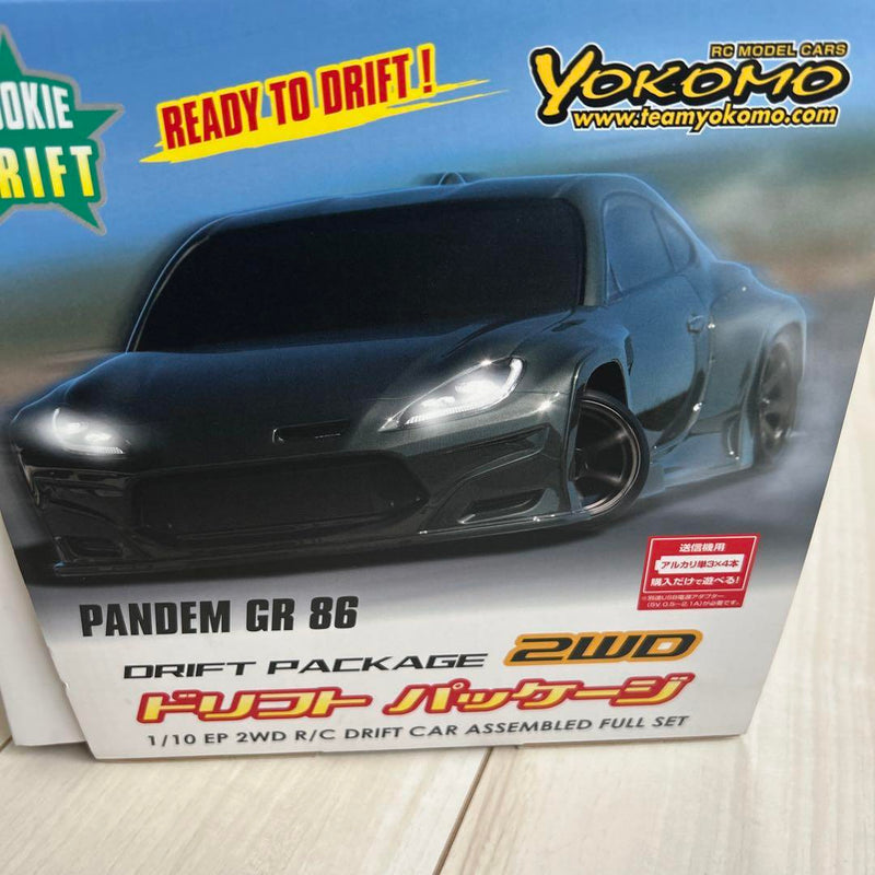 Chargez l&#39;image dans la visionneuse de la galerie, Yokomo Drift Package 2WD Full Set with Toyota 86 Body Operation Confirmed - Used
