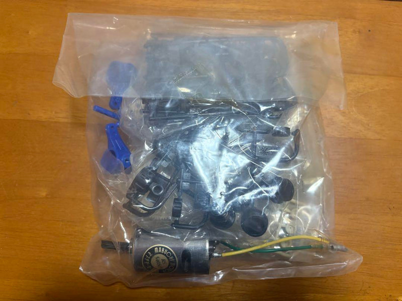 Cargue la imagen en el visor de la galería, Used Tamiya 1/10 BMW 318i STW TA-02 Chassis Unassembled Kit
