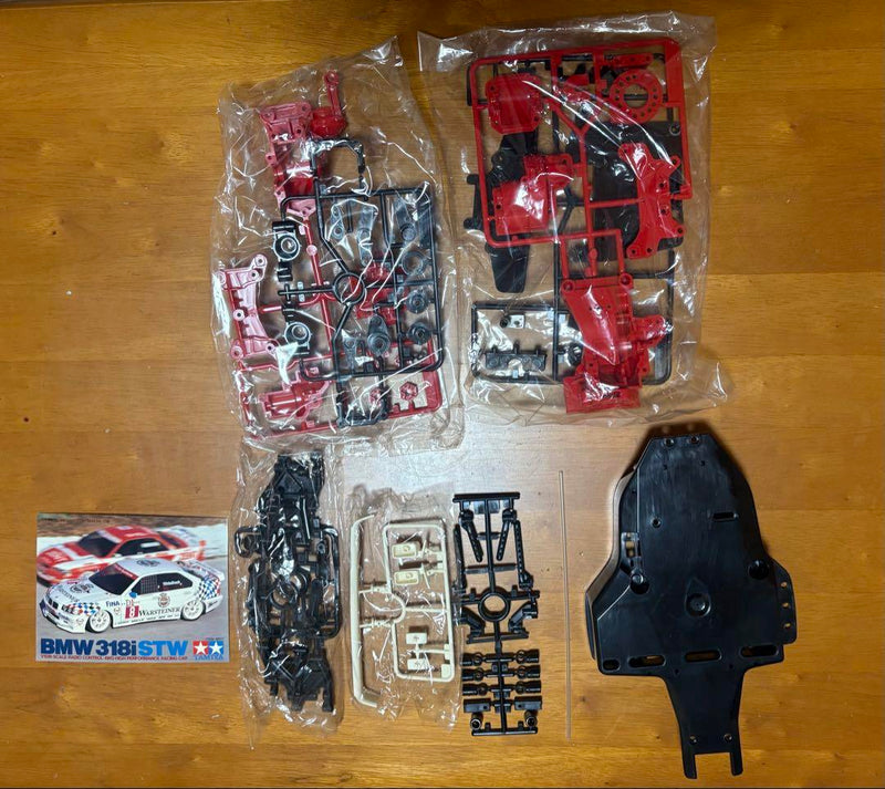 Cargue la imagen en el visor de la galería, Used Tamiya 1/10 BMW 318i STW TA-02 Chassis Unassembled Kit
