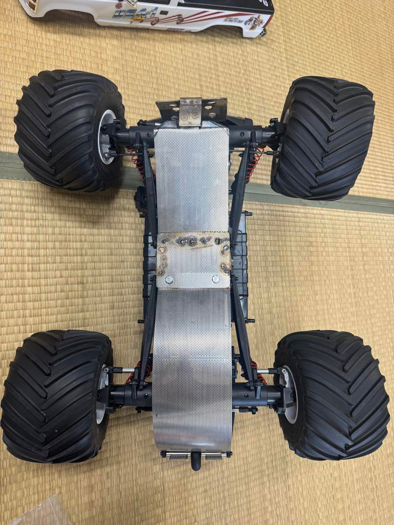 Load image into Gallery viewer, Used Kyosho 1/8 USA-1 Monster Truck RC Car Used with Custom Sound and Lights
