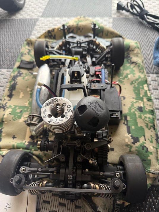 Kyosho V-ONE R4EVO with O.S. Engine & SANWA SRG-HV Servo - Used