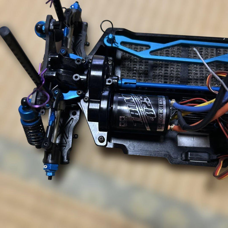 Chargez l&#39;image dans la visionneuse de la galerie, Used Tamiya TT-02SRX Used with 10T Brushless Motor No Receiver
