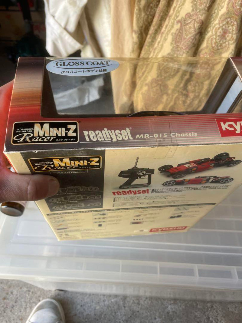 Load image into Gallery viewer, Used Kyosho Mini-Z Racer Alfa Romeo 156 GTA Metallic Blue Unused
