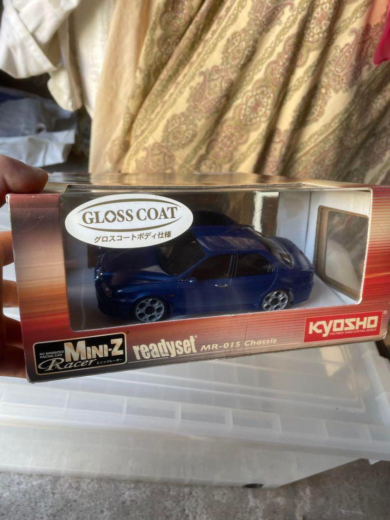 Load image into Gallery viewer, Used Kyosho Mini-Z Racer Alfa Romeo 156 GTA Metallic Blue Unused
