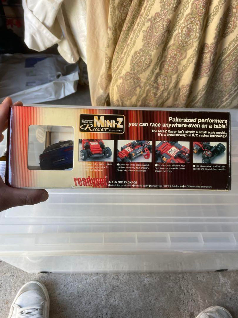 Load image into Gallery viewer, Used Kyosho Mini-Z Racer Alfa Romeo 156 GTA Metallic Blue Unused
