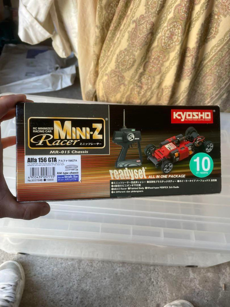 Load image into Gallery viewer, Used Kyosho Mini-Z Racer Alfa Romeo 156 GTA Metallic Blue Unused
