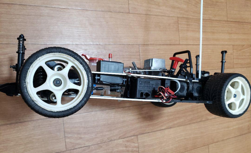 Load image into Gallery viewer, Used Kyosho 1/10 GP Super 10 FW-03 Vintage Engine RC Car
