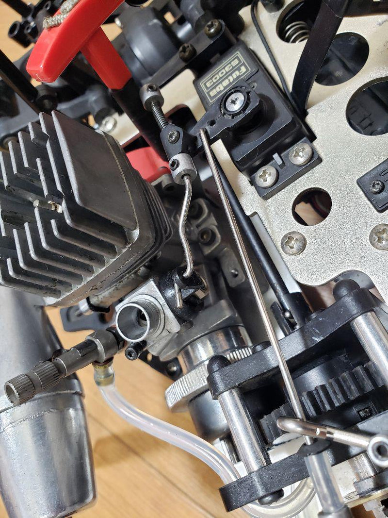 Load image into Gallery viewer, Used Kyosho 1/10 GP Super 10 FW-03 Vintage Engine RC Car
