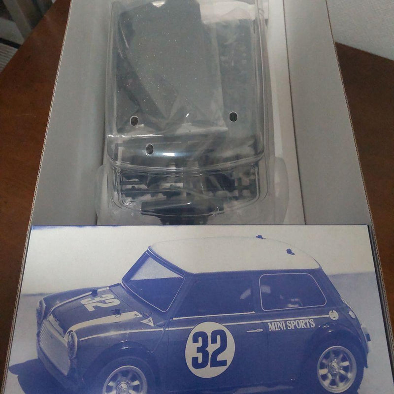 Load image into Gallery viewer, Used Tamiya 1/10 Mini Cooper Racing FWD RC Car Kit Unused

