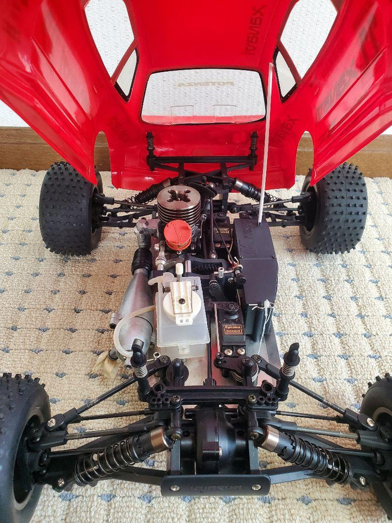 Load image into Gallery viewer, Used Kyosho 1/10 Xanavi Nismo GTR 4WD Engine RC Car Assembled
