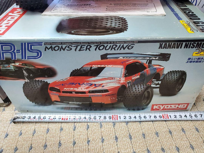 Load image into Gallery viewer, Used Kyosho 1/10 Xanavi Nismo GTR 4WD Engine RC Car Assembled
