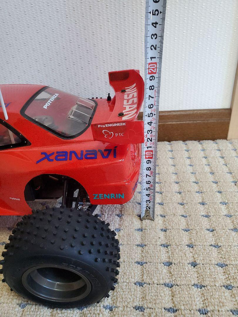 Load image into Gallery viewer, Used Kyosho 1/10 Xanavi Nismo GTR 4WD Engine RC Car Assembled
