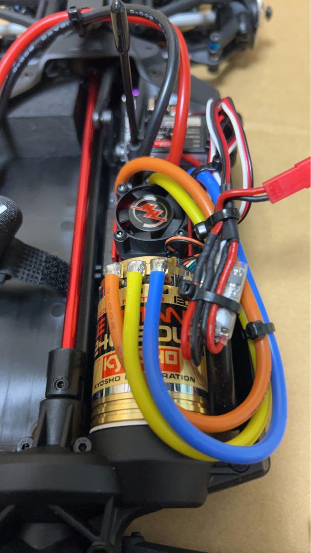 Load image into Gallery viewer, Used Kyosho Hakosuka Skyline 2000GT-R PKGC10 Assembled with Electronics Unused
