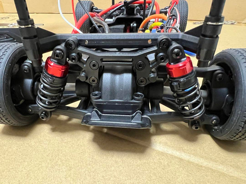Load image into Gallery viewer, Used Kyosho Hakosuka Skyline 2000GT-R PKGC10 Assembled with Electronics Unused
