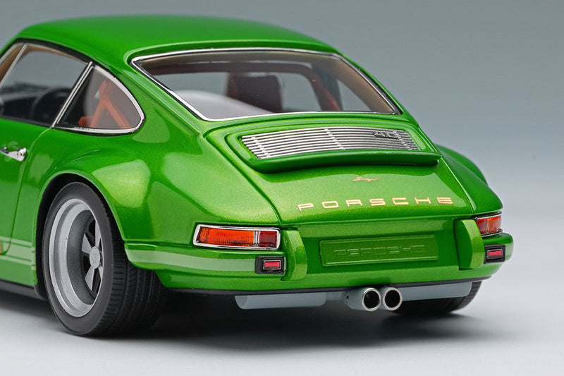Laden Sie das Bild in Galerie -Viewer, VISION VM111U Singer 911(964) Coupe Kauai Green Metallic Limited 100pcs Make Up 1/43 VM111U
