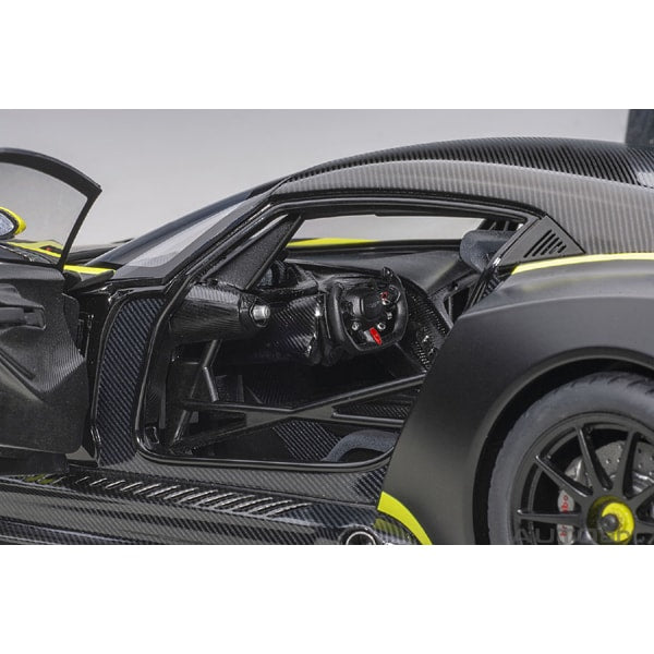 Cargue la imagen en el visor de la galería, AUTOart 70262 1/18 Aston Martin Vulcan Negro Mate/Verde Lima Rayas Diecast
