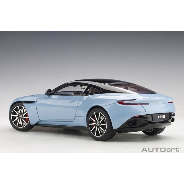 Cargue la imagen en el visor de la galería, AUTOart 70268 1/18 Aston Martin DB11 metálico azul claro fundido a presión
