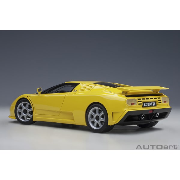 Cargue la imagen en el visor de la galería, AUTOart 70918 1/18 Bugatti EB110 SS Coche fundido a presión compuesto amarillo
