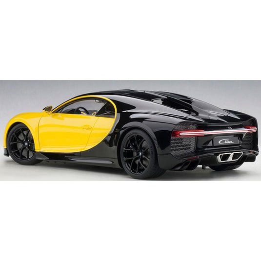 AUTOart 70994 1/18 Bugatti Chiron 2017 Yellow/Black Diecast