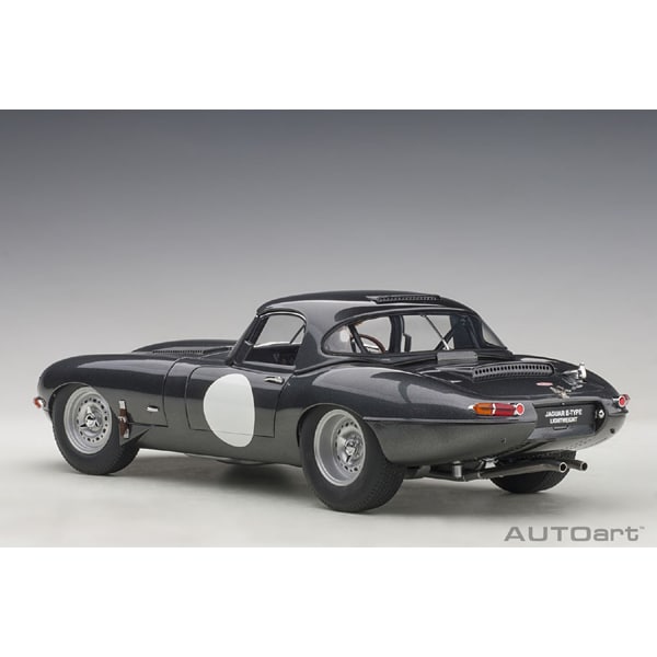 Laden Sie das Bild in Galerie -Viewer, AUTOart 73647 1/18 Jaguar Lightweight E-Type Dark Grey Diecast
