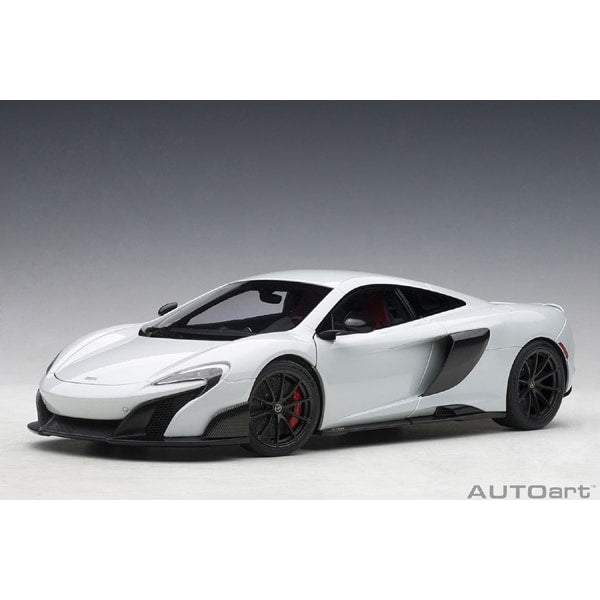 AUTOart 76046 1/18 McLaren 675LT Metálico Blanco Diecast