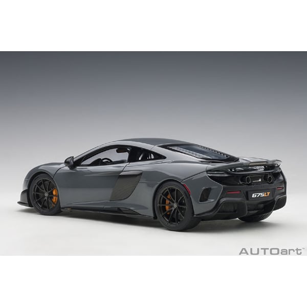 Chargez l&#39;image dans la visionneuse de la galerie, AUTOart 76047 1/18 McLaren 675LT gris moulé sous pression
