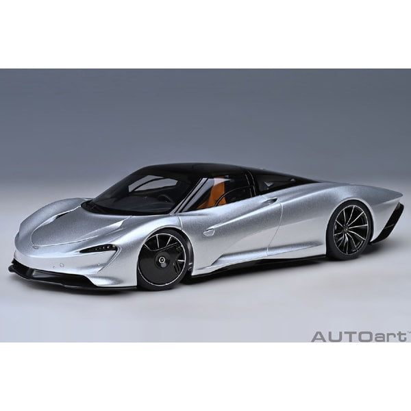 Chargez l&#39;image dans la visionneuse de la galerie, AUTOart 76090 1/18 McLaren Speedtail argent métallisé moulé sous pression
