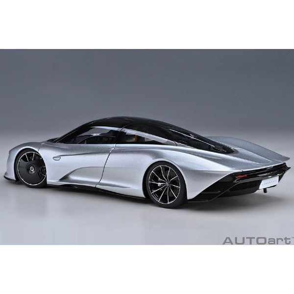 Cargue la imagen en el visor de la galería, AUTOart 76090 1/18 McLaren Speedtail metálico plateado fundido a presión
