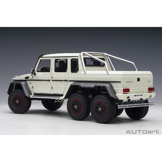 AUTOart 76307 1/18 Mercedes-Benz G63 AMG 6x6 Pearl White Diecast (répertorié deux fois)