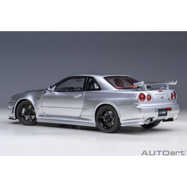 Load image into Gallery viewer, AUTOart 77461 1/18 Nismo R34 GT-R Z-tune Silver Collection
