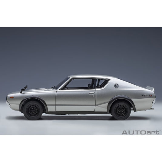 AUTOart 77471 1/18 Nissan Skyline 2000 GT-R KPGC110 argent moulé sous pression à l'échelle 1/18