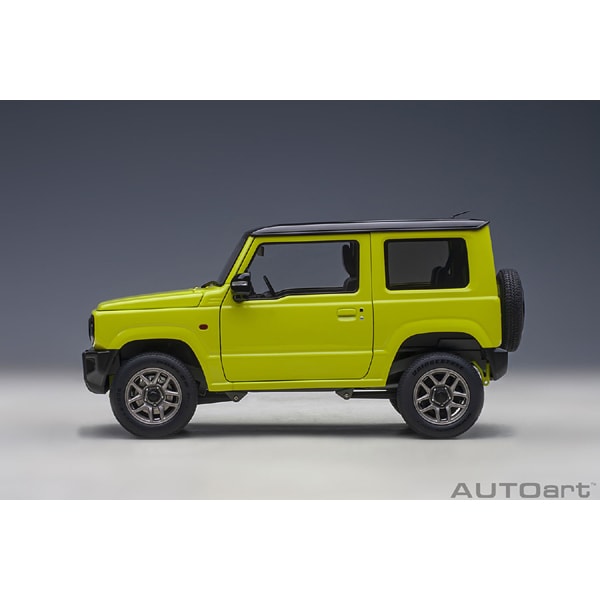 Chargez l&#39;image dans la visionneuse de la galerie, AUTOart 78501 1/18 Suzuki Jimny JB64 jaune/noir toit moulé sous pression
