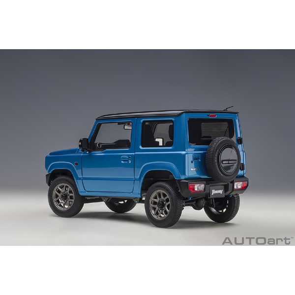 Cargue la imagen en el visor de la galería, AUTOart 78502 1/18 Suzuki Jimny JB64 Azul Metálico con Techo Negro Diecast
